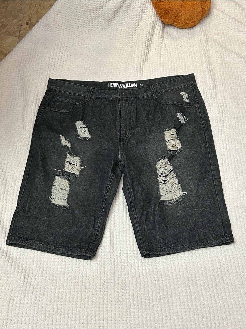 Henry & William New York Distressed Black Denim Shorts Men’s 42